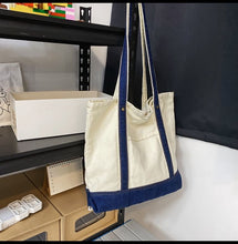 Load image into Gallery viewer, Classic Canvas Boat Tote Bag

