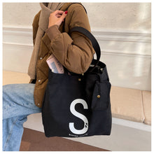 Load image into Gallery viewer, Letter Graphic Large Capacity Shoulder Tote Bag
