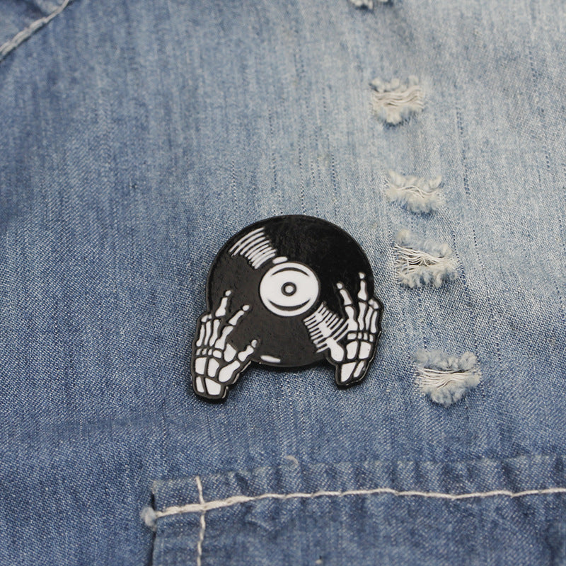 Halloween Punk Skull Disc Brooch Pin