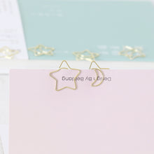 Load image into Gallery viewer, Metal Star Cute Decorative Paper Clips
