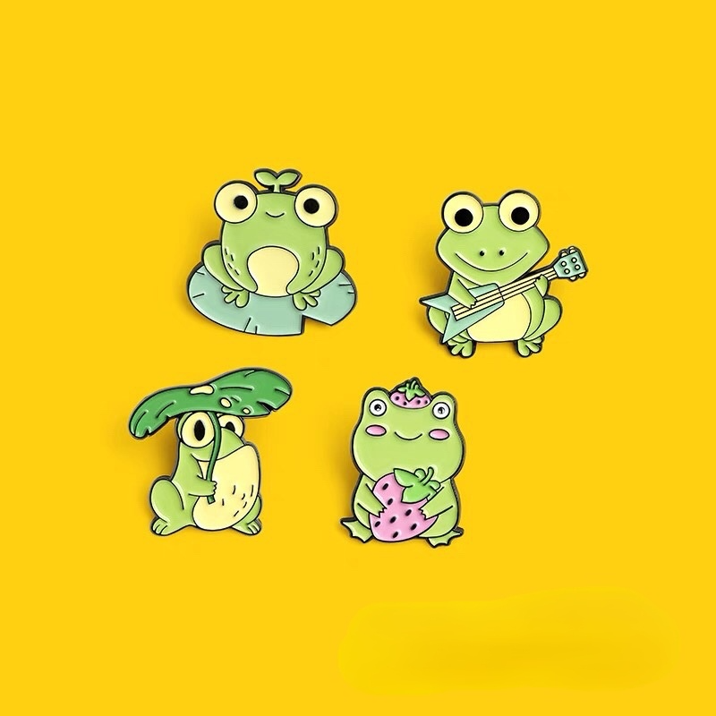 4 Pcs Frog Family Brooch Pin Set